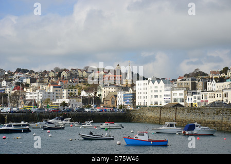 Hafenblick, St. Peter Port, Guernsey, Bailiwick of Guernsey, Kanalinseln Stockfoto