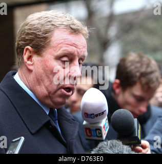 Harry Redknapp verlässt Southwark Crown Court nach der Steuerhinterziehung auf Zahlungen an seinem Monaco Bankkonto gelöscht wird Stockfoto