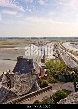 Der Strand und die Küste von betrachtet Mo saint Michel, Frankreich Stockfoto