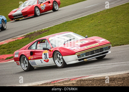 1987 Ferrari 328 GTB mit Fahrer Tim Walker am Meeting 2013 CSCC Snetterton, Norfolk, Großbritannien. Stockfoto