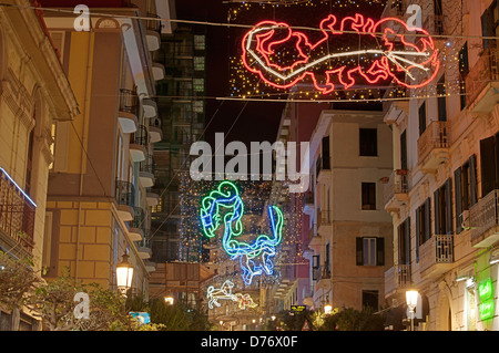 Italien, Kampanien, Salerno, Weihnachtsbeleuchtung Stockfoto