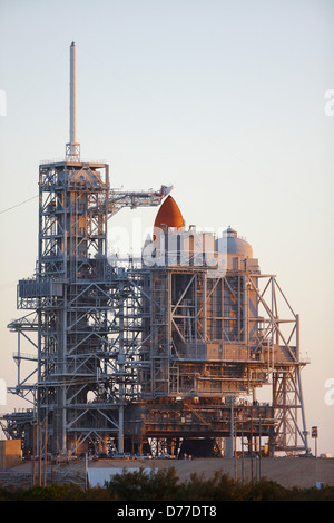 Space Shuttle starten Turm Kennedy Space Center Launch Complex 39A zeigt feste Struktur FSS rotierenden Dienst Stockfoto
