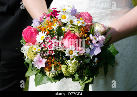 Essen, Deutschland, hält eine Braut ein Brautstrauß, Hochzeit Foto-Symbol Stockfoto