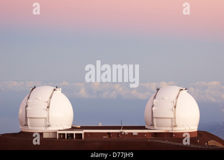 Zwei Teleskope W. M. Keck Observatory Mauna Kea Hawaii Inseln Hawaii USA Stockfoto