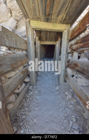 Rhyolith Goldmine Eingang. Stockfoto