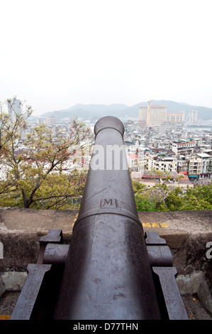 Kanone auf die Fortaleza Do Monte, Macau, China Stockfoto