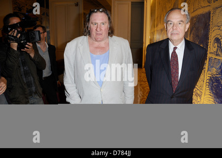 Gerard Depardieu und Frédéric Mitterrand bei Barbara Awards statt an das Ministerium für Kultur in Paris, Frankreich – 21.06.11 Stockfoto