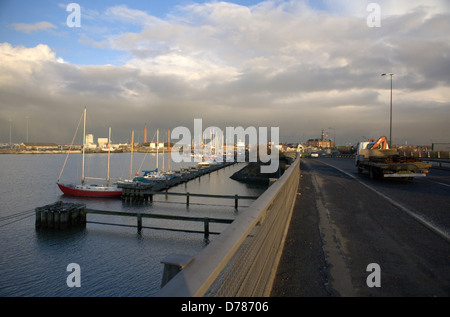 Grimsby Dock Tower ist ein Hydrospeicher-Turm und ein maritimes Wahrzeichen in Grimsby, North East Lincolnshire, England. Stockfoto