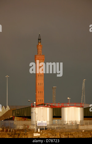 Grimsby Dock Tower ist ein Hydrospeicher-Turm und ein maritimes Wahrzeichen in Grimsby, North East Lincolnshire, England. Stockfoto