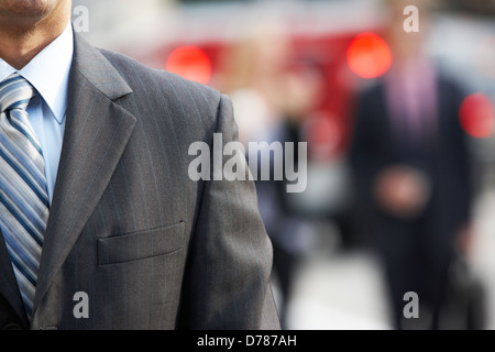 Close Up Of Businessman Stadtstraße entlang Stockfoto