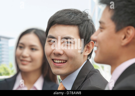 Geschäftsmann, Blick in die Kamera Stockfoto