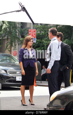 Tiffani Thiessen, Tim DeKay und Matthew Bomer Dreharbeiten am Set von "White Collar" in Manhattan New York City, USA - 30.06.11 Stockfoto