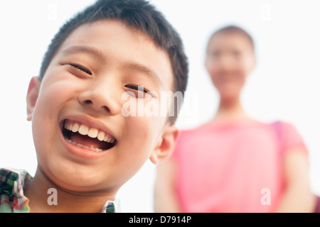 lächelnde junge, portrait Stockfoto