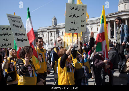 Maifeiertag Rallye - iranische Demonstranten Sham Wahl! Meine Stimme: Sturz der Mullah Regime - 1. Mai 2013 - London UK Stockfoto