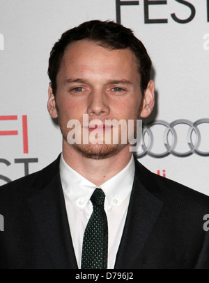 Anton Yelchin AFI Fest 2011 legt die Los Angeles Times Young Hollywood Jury an Graumans Chinese Theatre Hollywood statt, Stockfoto