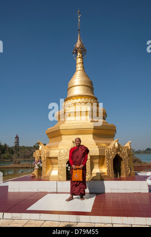 Stupa, Kandawgyi Nationalgarten, Pyin Oo Lwin, auch bekannt als Pyin U Lwin und Maymyo, Mandalay, Myanmar (Burma) Stockfoto