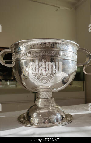 1. Mai 2013, Belfast, Nordirland.  Sam Maguire GAA Gälischer Fußball Trophäe Pokal Stockfoto