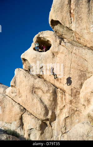 Kletterer im Joshua Tree National Monument in Kalifornien Stockfoto