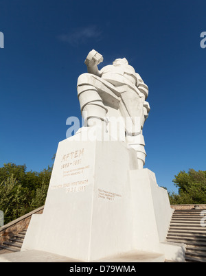 Denkmal für Artyom in Swjatogorsker (Ukraine) Stockfoto