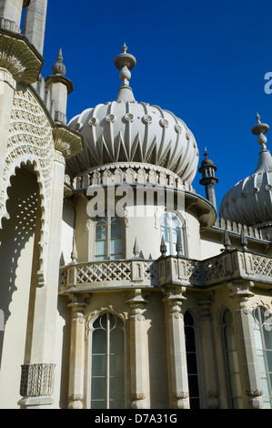 Brighton Royal Pavilion, reich verzierten Kuppeln und Säulen Stockfoto