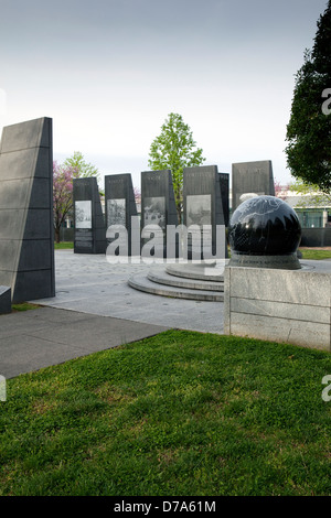 Ein Blick auf die World War II Memorial im Bicentennial Capitol Mall State Park in Nashville, Tennessee Stockfoto