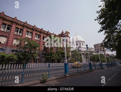 Britischer Panzer Damm ist das Royal Insurance Building & General Post Office. Stockfoto