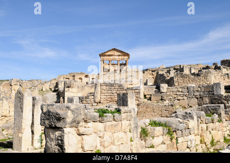 Der Capitol-Tempel in den Ruinen der römischen Stadt Dougga Tunesiens Stockfoto