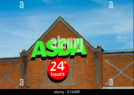 Asda Shop in Manchester (Ashton-u Nder-Lyne), UK Stockfoto