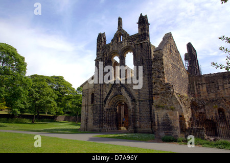 Überreste einer historischen Zisterzienserkloster - Kirkstall Abbey. Stockfoto