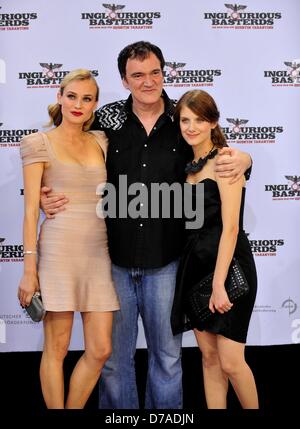 Diane Kruger, Quentin Tarantino, Melanie Laurent (l-R) bei der Premiere von "Inglorious Basterds" in Berlin am 28. Juli 2009. Stockfoto