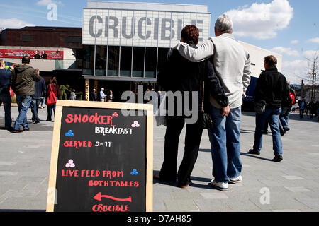 SHEFFIELD, VEREINIGTES KÖNIGREICH. 2. Mai 2013.  Hinter der Bühne im Crucible Theatre bei der World Snooker Championship, 2. Mai 2013 in Sheffield, England. Bildnachweis: Michael Cullen / Alamy Live News Stockfoto