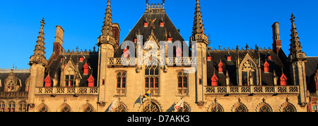 Exterieur des Provincial Gerichtsgebäudes, Marktplatz, Stadt Brügge, West-Flandern in der belgischen Region Flandern. Stockfoto