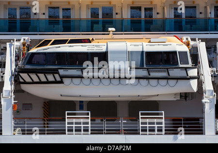 Rettungsboot Schiff Closeup Beifahrerseite Stockfoto