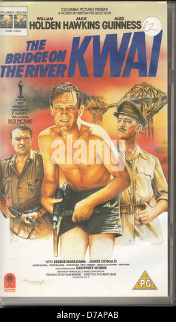 Der Film „Bridge on the River Kwai“ wurde in den 1950er Jahren mit Alec Guinness in den Hauptrollen veröffentlicht. Es handelt sich um einen Kriegsfilm, der den Bau einer Brücke während des Zweiten Weltkriegs darstellt, basierend auf realen Ereignissen. Stockfoto