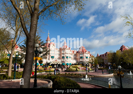 Europa Frankreich Paris Marne-la-Vallée Disneyland-Hauptplatz Stockfoto