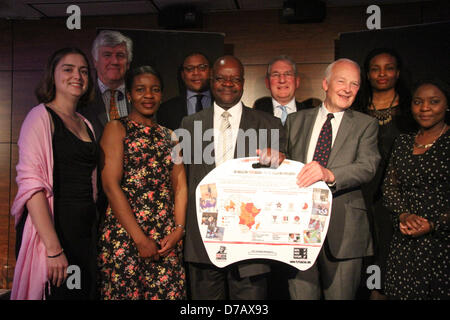 London, UK. 2. Mai 2013. Die Afrika Diaspora Awards (ADA) Sponsoren. Kredit-David Mbiyu / Alamy Live News Stockfoto
