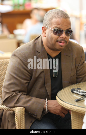 Grammy-Gewinner Terence Blanchard und seine Frau genießen Mittagessen Prag, Tschechische Republik - 07.06.11 Stockfoto