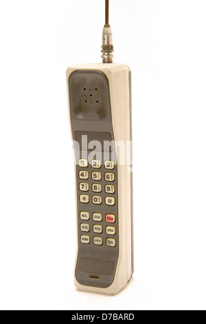 Anfang der 1990er Jahre Stil Handy. Eines der ersten Modelle, die je gemacht habe. Isoliert auf weißem Hintergrund. Stockfoto