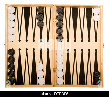 Backgammon-Set, bereit zum spielen. Isoliert auf weißem Hintergrund. Stockfoto