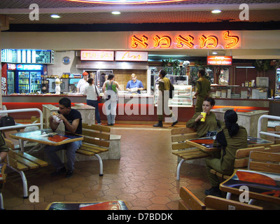 Fastfood in Kanyon Hanegev Mall in Beer sheva Stockfoto