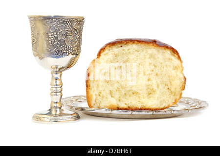 Heilige Kommunion. Brot und Kelch mit Wein Stockfoto