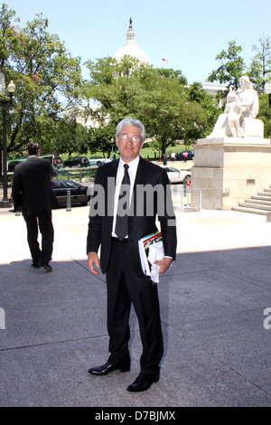 Richard Gere, Schauspieler und Vorsitzender des Board of Directors für die International Campaign for Tibet, fährt das Rayburn Stockfoto