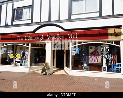 Der Edinburgh Woollen Mühle Shop in Northwich Cheshire UK Stockfoto