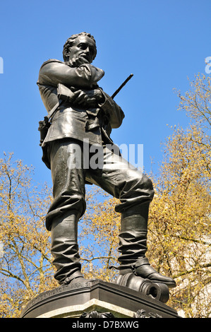 London, England, Großbritannien. Statue (1888: Hamo Thornycroft) des Generalmajors Charles G. Gordon - 'Gordon von Khartum' (1833-85) Stockfoto