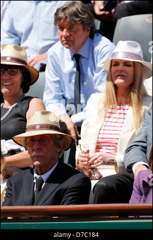 Jean Rochefort und seine Frau Delphine Gleize Promis bei der 2011 Roland Garros French Open Paris, Frankreich - 25.05.11 Stockfoto