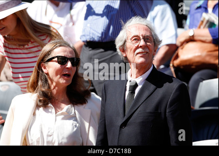 Jean Rochefort und seine Frau Delphine Gleize Promis bei der 2011 Roland Garros French Open Paris, Frankreich - 25.05.11 Stockfoto