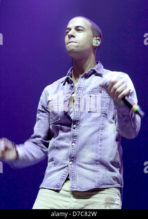 Marvin Humes von JLS, die live im Radio City Live in Liverpool Echo Arena Liverpool, England - 02.12.11 Stockfoto