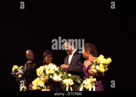 Kenny Leon, Angela Bassett, Samuel und Katori Hall Öffnung Nacht des Broadway spielen "The Mountaintop" an die Stockfoto