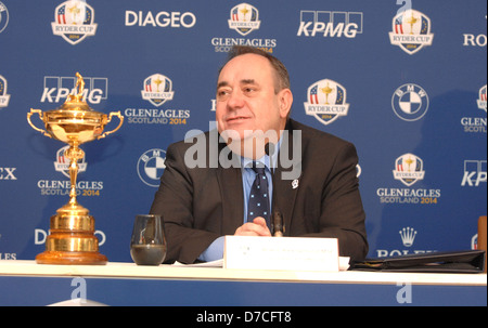 Schottlands erster Minister, Rt Hon Alex Salmond MSP hielt eine Pressekonferenz heute am Austragungsort des Ryder Cup Golf 2014 Stockfoto