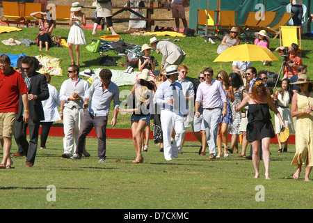 Atmosphäre der Veuve Clicquot Polo Classic match bei Will Rogers State historic Park Los Angeles, Kalifornien - 09.10.11 Stockfoto